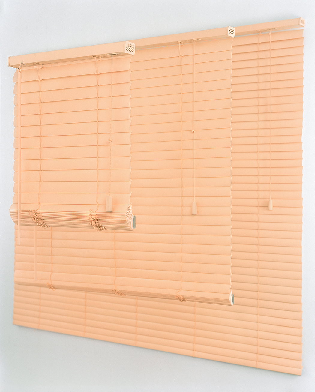 AlexKisilevich-Blinds-Art-Photography-itsnicethat.jpg