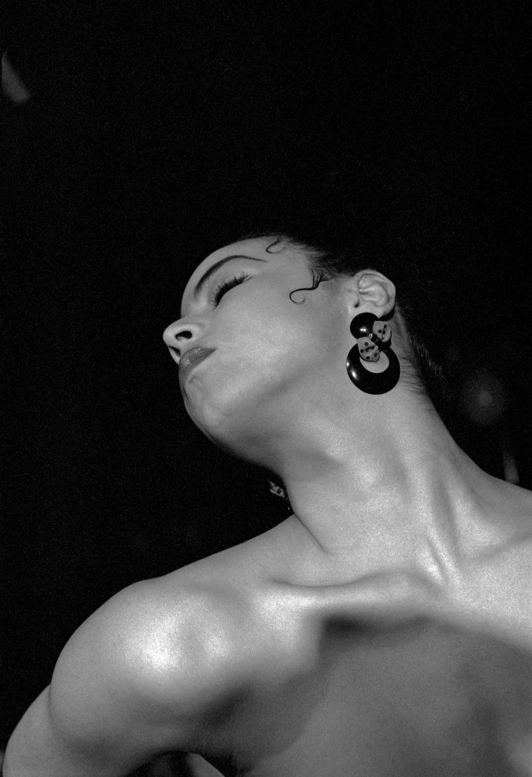 01-1840-image  19_DENISE PENDAVIS_HOUSE OF OMNI BALL #I-TRACKS W.19TH STREET NYC APRIL 1989 .jpg