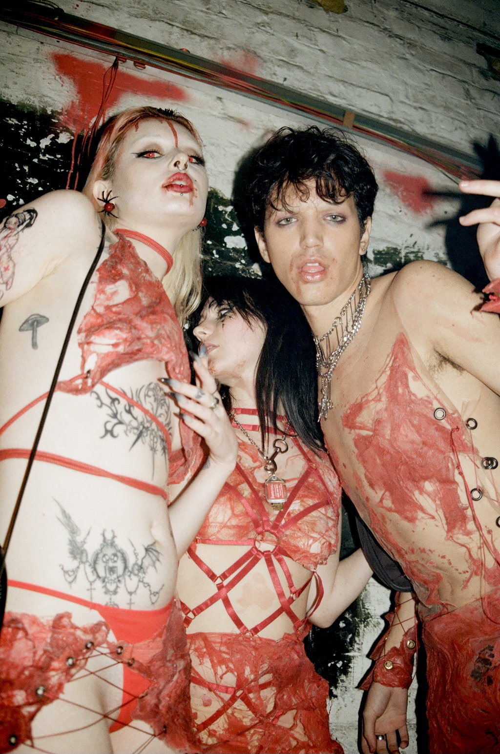 dance-policy-maddie-moore-photography-itsnicethat07