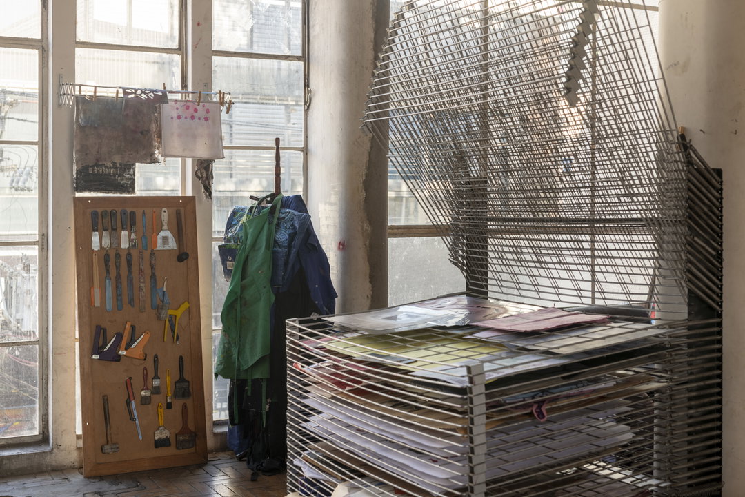 02_screen printing drying rack_Ph Julia Thompson _the view from sao paulo itsnicethat