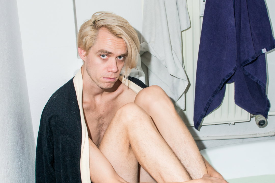 alex-coggin-mike-pho-itsnicethat03
