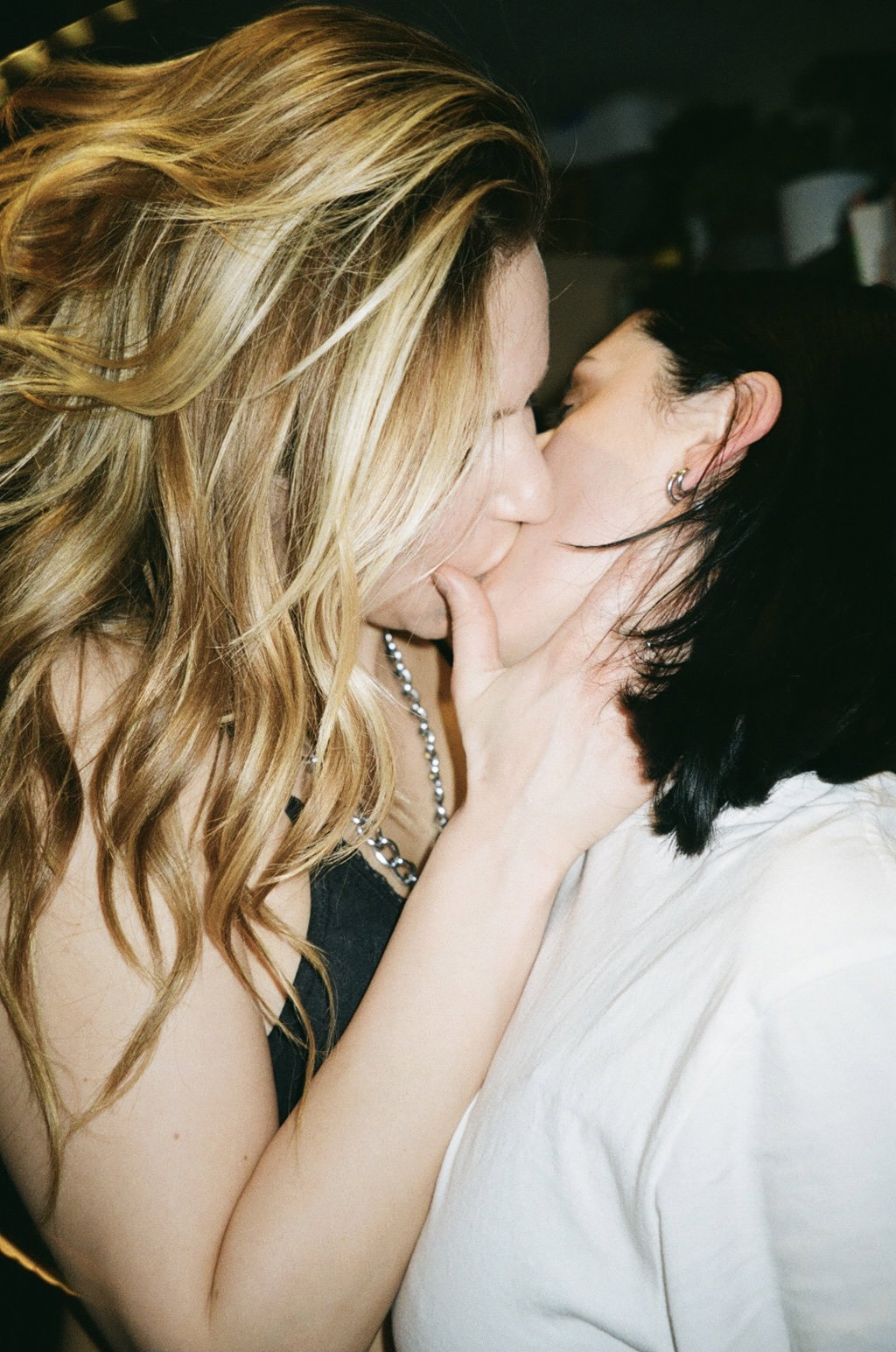 dance-policy-maddie-moore-photography-itsnicethat08