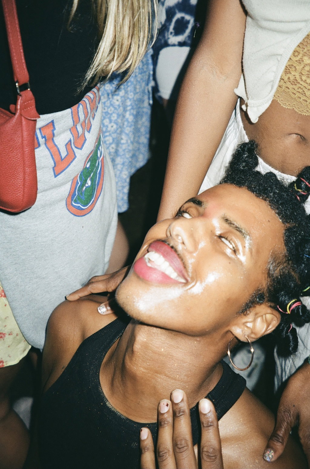 dance-policy-maddie-moore-photography-itsnicethat09