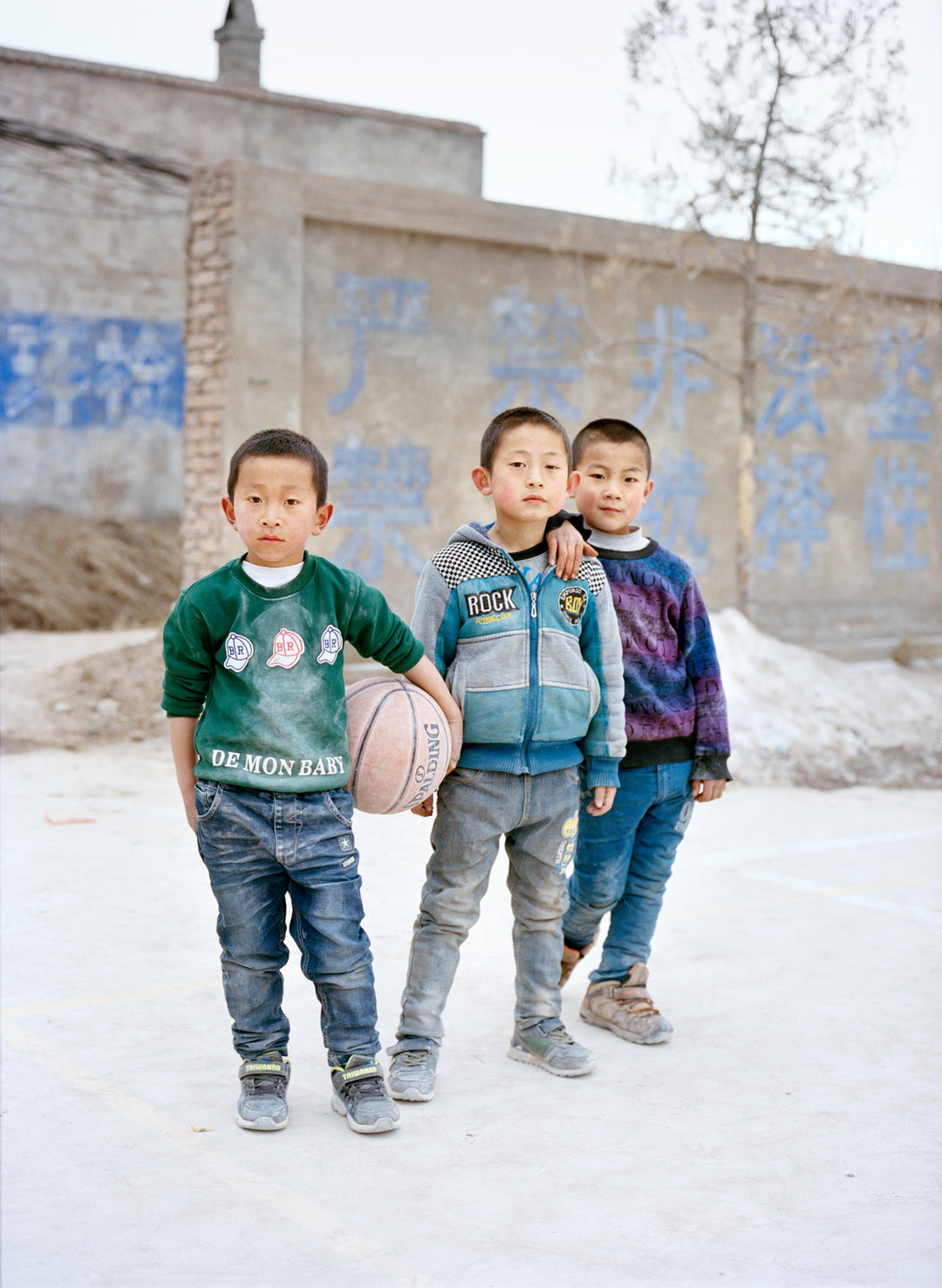 XiaoxiaoXu-Wateringmyhorse-Photography-itsnicethat.jpg
