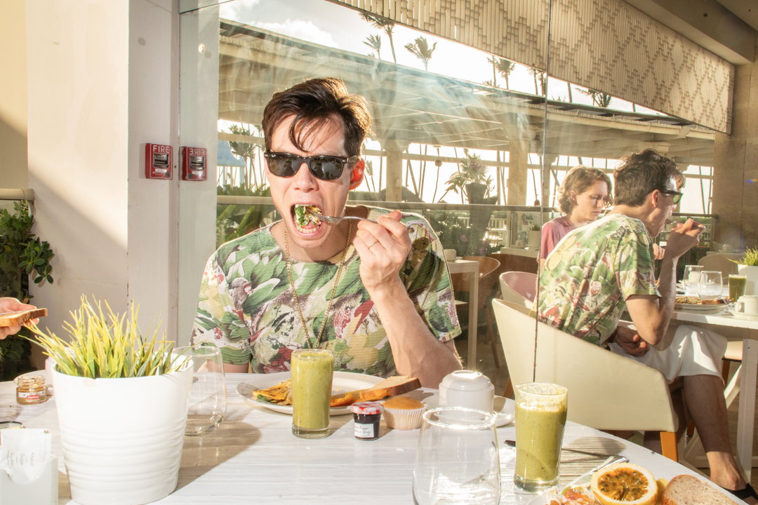 alex-coggin-mike-pho-itsnicethat09