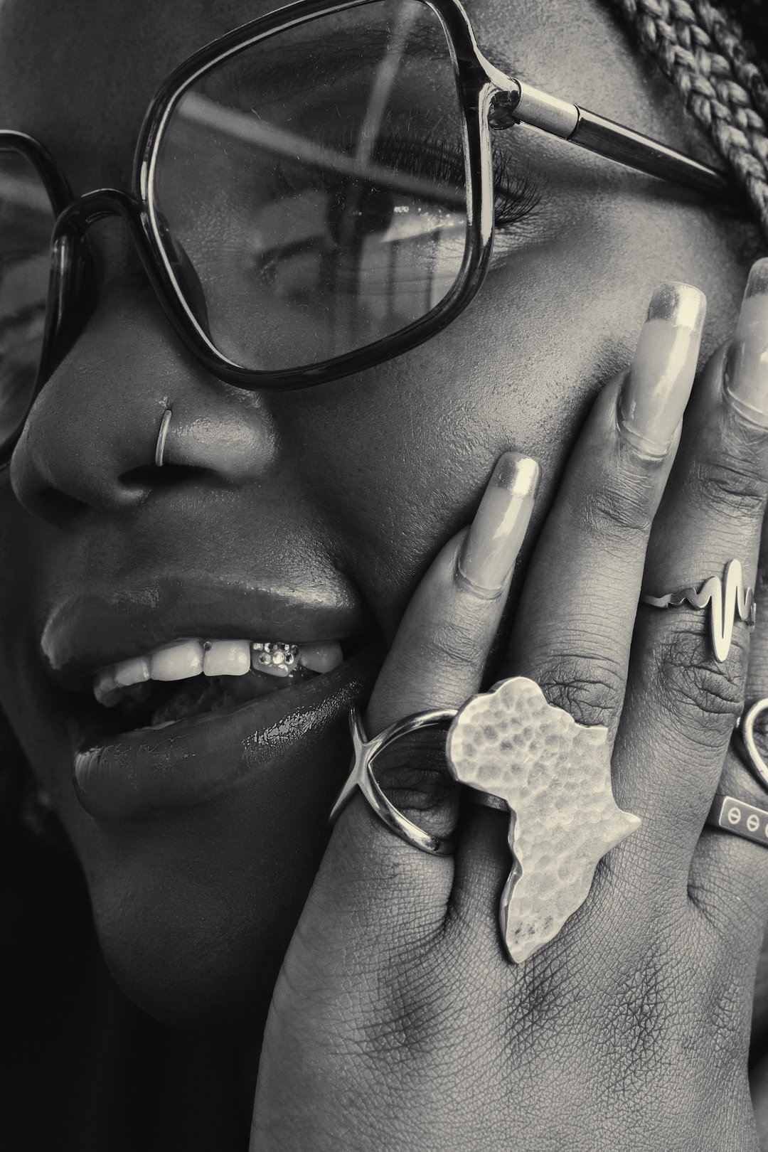 victor-eddeh-motherland-pho-itsnicethat13