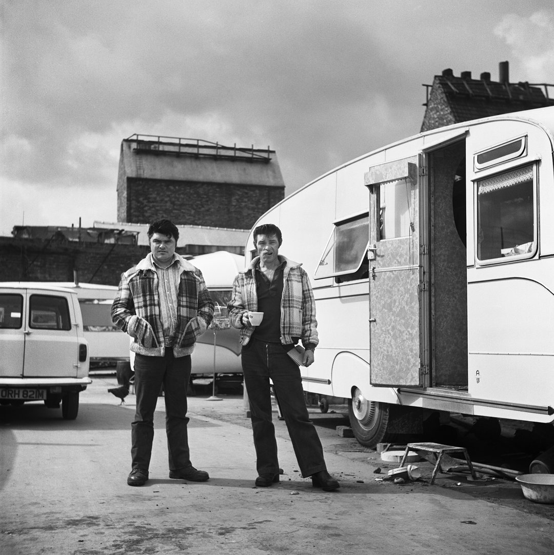 alec-gill-hessel-road-pho-itsnicethat07