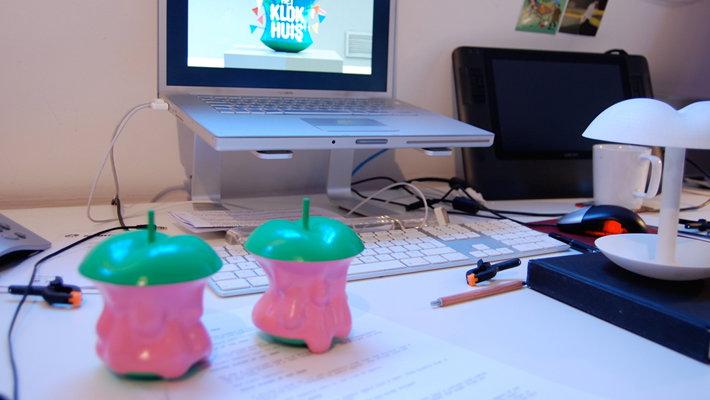 desk.jpg