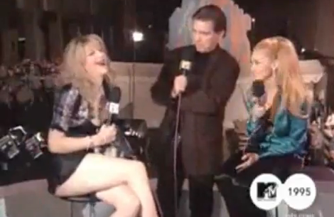 Madonna Vs Courtney Love @ 1995 VMAs