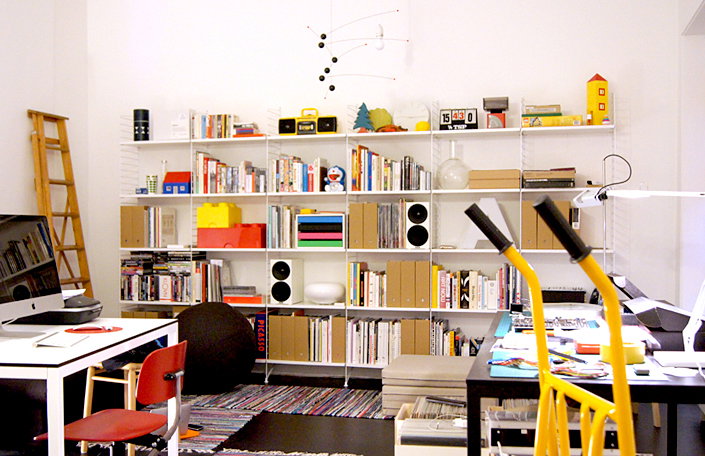 bookshelf_andreas.jpg