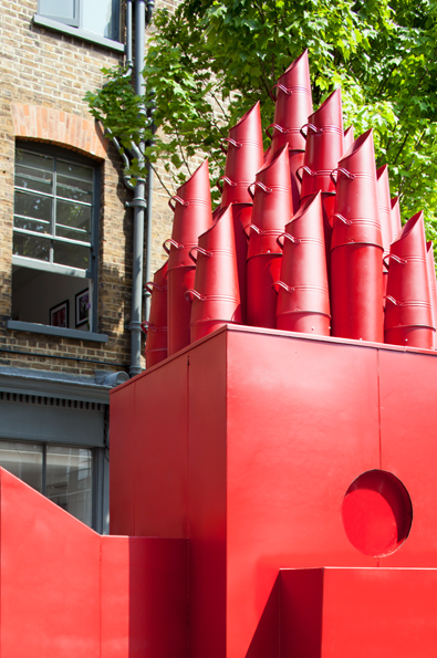05---Exterior-Detail--Tiny-Travelling-Theatre.png