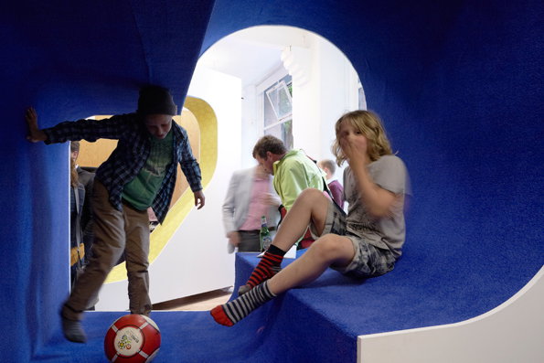 AF-Bureau-Spectacular_Three-Little-Worlds7_c_Daniel-Hewitt.jpg