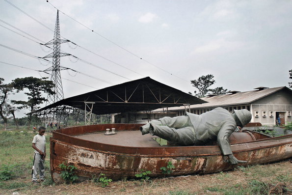 Guy-Tillim-Congo-001.jpg