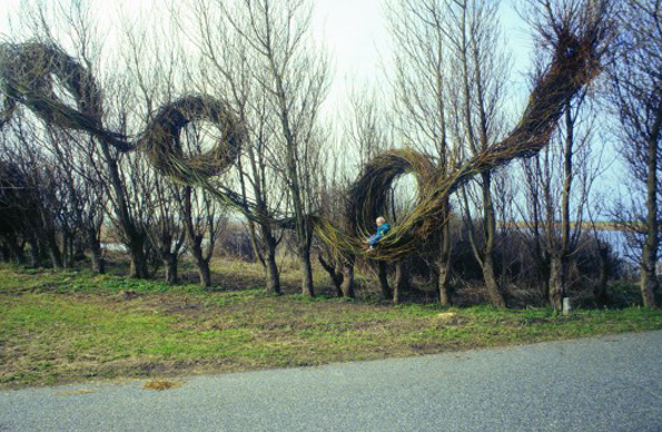 patrick-dougherty-7.png