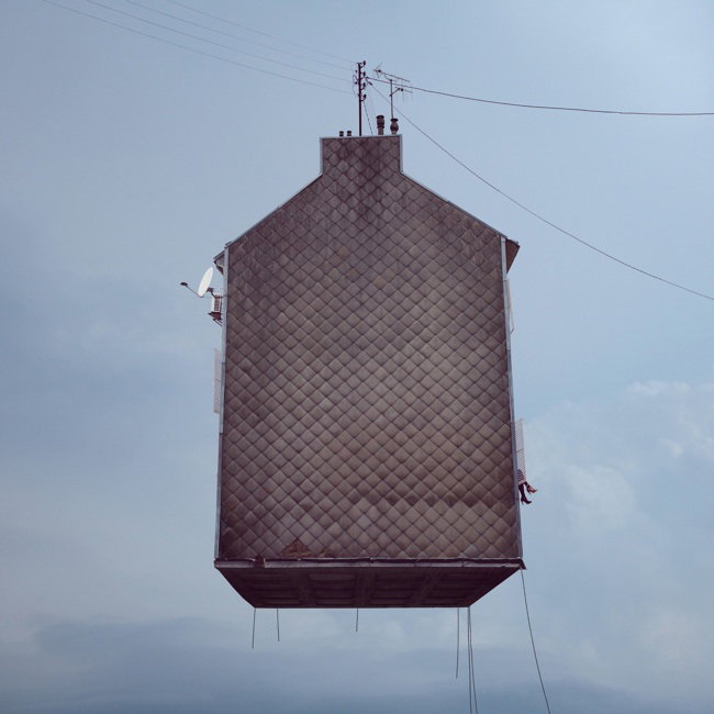 FLYING_HOUSE-laurentchehere.com-7.jpg