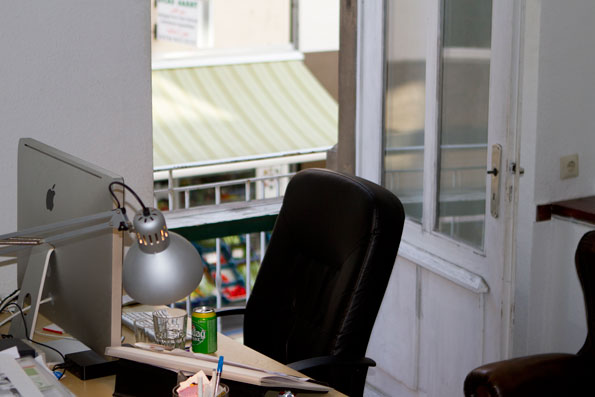 Ramon-Desk.jpg
