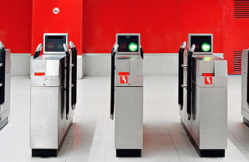 Daniel Everett's tranquil departure series subdues the everyday hustle and bustle
