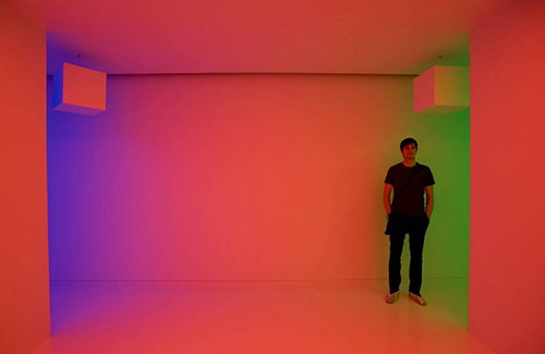Roam through colour with the Interactive installation by Carlos Cruz Diez