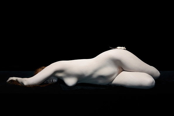 Isley-lying-with-white-mouse-on-hip_-2012-1.jpg