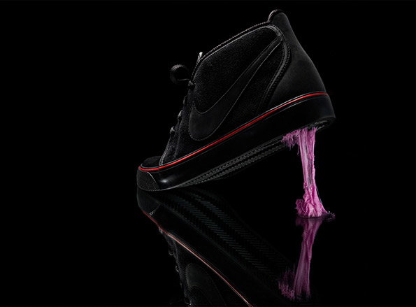 Black_nike_gum.jpg