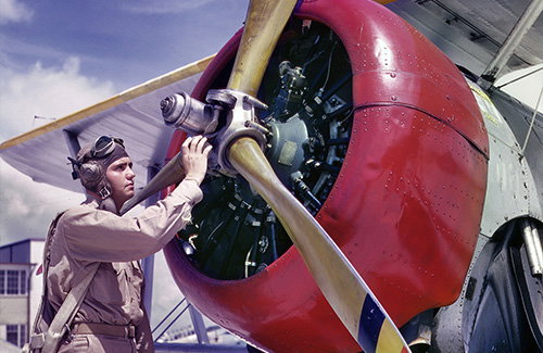 Adjusted Kodachrome transparencies bring colour and contrast to the 1940s 