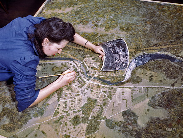 camo-class-1943-marjory-collins.jpg