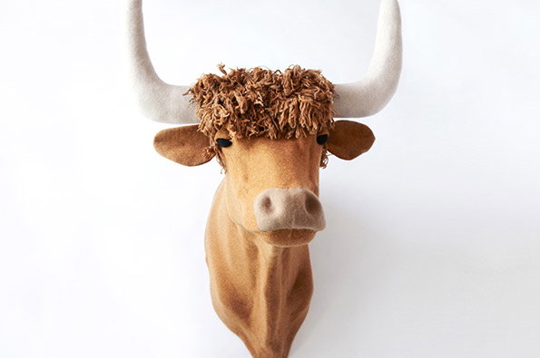 jessica_dance_knitted_Bull.jpg