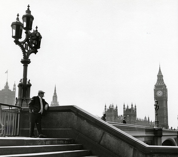 Westminster-Bridge-Dorothy-Bohm-Archives.jpg