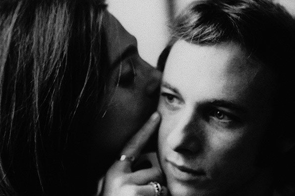 Judy-Collins-and-Stephen-Stills_-Sag-Harbour_-New-York_-1969-Graham-Nash.jpg