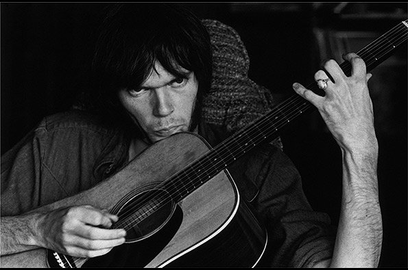 Neil-at-Stephen's-House_-Studio-City_-1970-Graham-Nash.jpg