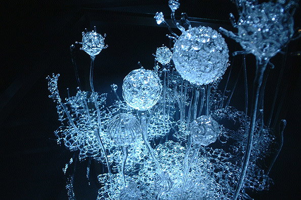 Mika-Aokim-Between-You-and-I_-detail_-2006.jpg