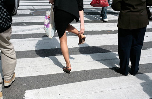 Amani Willett photographs the hustle and bustle of crowded cities