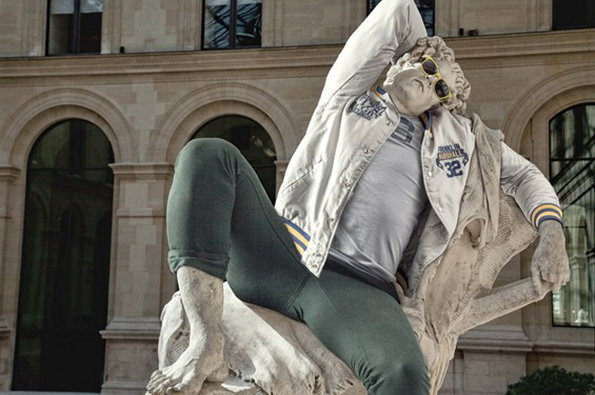 classical-sculptures-hipsters-1.jpg