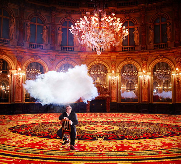Berndnaut-Smilde_-The-In-Cloud---Al-ber-Elbaz_-2013_-Courtesy-the-artist_-Harper’s-Bazaar-and-Ronchini-Gallery.-Photo-credit-Simon-Procter-..jpg