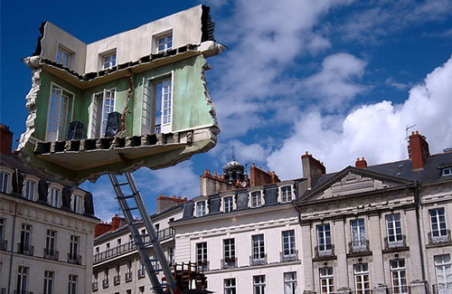 Art: Leandro Erlich's installation floats above the French city of Nantes