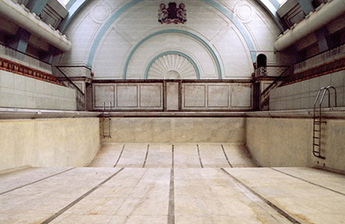 Photography: Gigi Cifali's empty swimming pools are beautiful