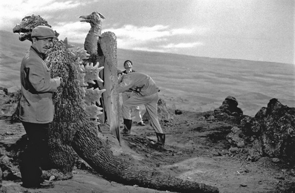 Godzilla-vs.-Mothra-1961-608x400.png