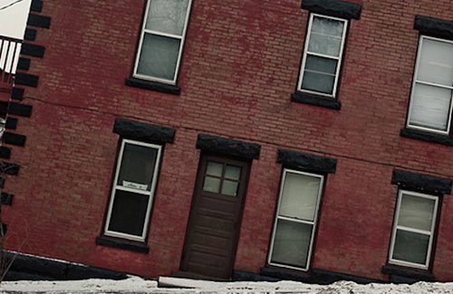 Photography: Houses on hills cleverly photographed to look lopsided