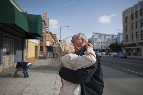Photography: Isadora Kosofsky captures the tenderness of a senior love triangle