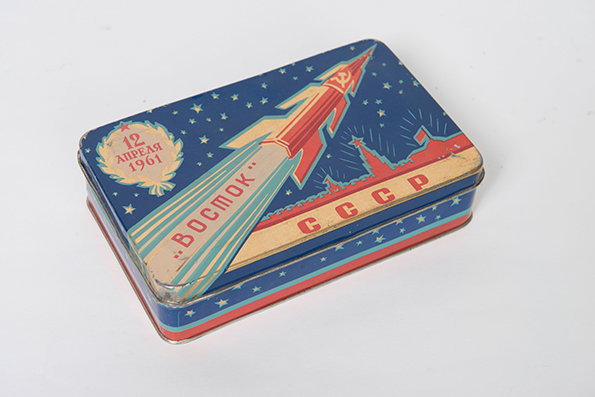 ‘Vostok’-tin-box-commemorating-the-first-human-spaceflight.-Courtesy-GRAD-and-Moscow-Design-Museum.jpg