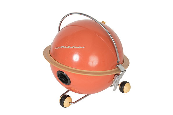 ‘Saturnas’-Vacuum-Cleaner_-produced-from-1962.-Courtesy-GRAD-and-Moscow-Design-Museum.jpg