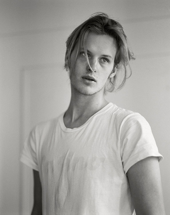Pretty portraits of pretty boys by photographer David Armstrong
