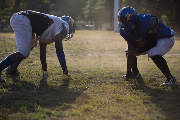 43_14-football-stephanie-noritz.png