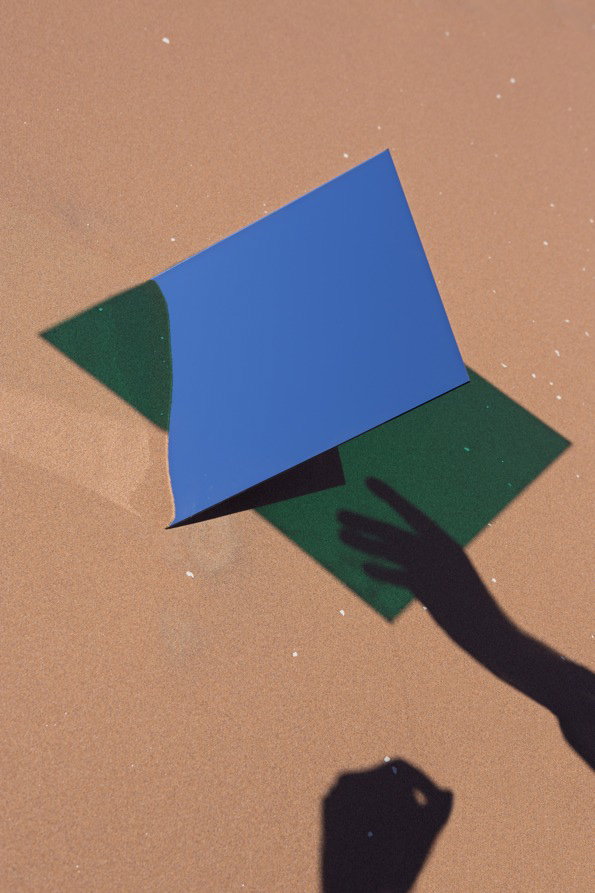 6©Viviane_Sassen_Axiom_GB01.jpg