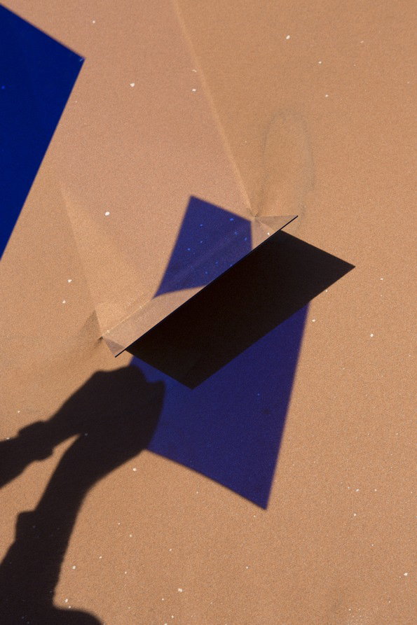 7©Viviane_Sassen_Axiom_B02.jpg