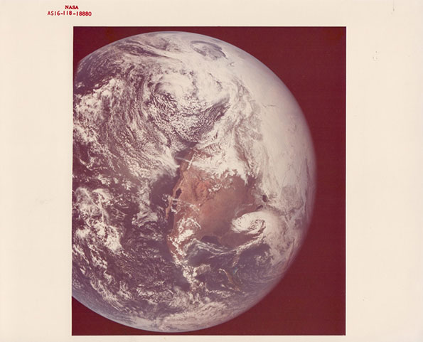 9United-States_-Mexico_-Central-America_-Apollo-16_-April-1972_-Vintage-chromogenic-print_-c.20-x-25-cm_-NASA-AS16-118-18880_-BREESE-LITTLE.jpg