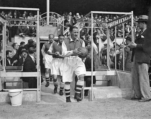 entering-the-pitch-1.jpg