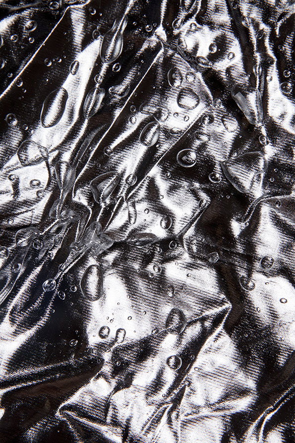 Newshine_Black_Tropicana_02.jpg