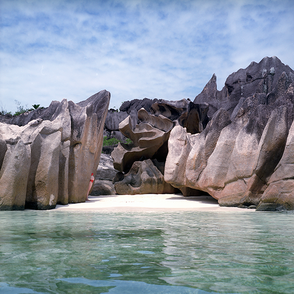 2012-Seyschelles-landscape-beach-rock-15.png