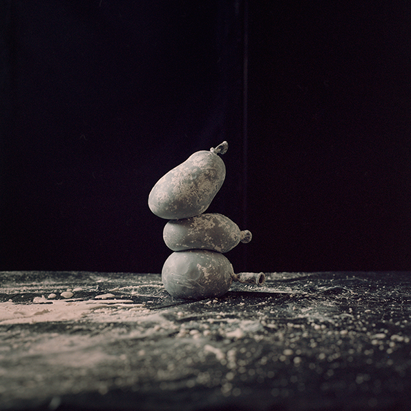 2013-Sweden-Stockholm-studio-pelicula-NY-times-still-life-02.png